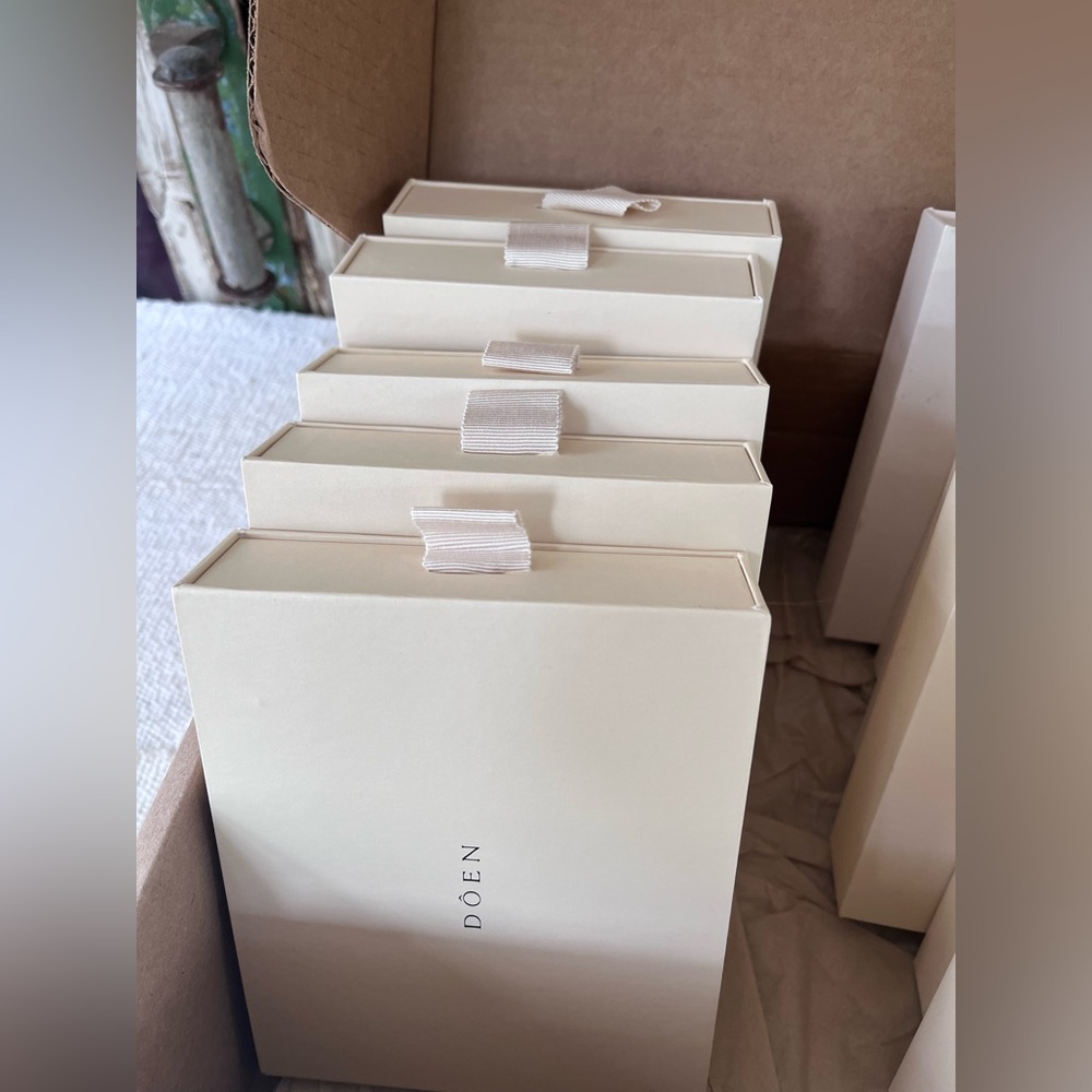 DOEN 11 Gift Boxes in Doen Shipping Box - Use for Jewelry, etc. - Picture 3 of 4